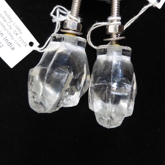 NEW DRAWER HANDLE KNOB PULL HARDWARE SET CLEAR GLASS SKULL - Picture 9 of 10